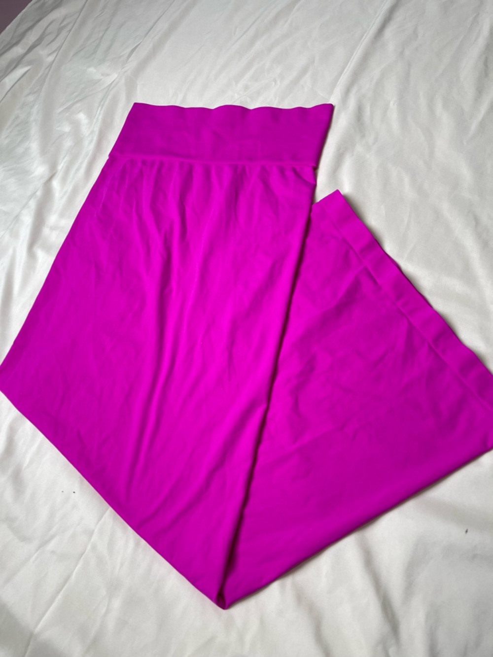 SKIMS Smoothing Seamless Long Maxi Skirt Fuchsia Medium NWOT